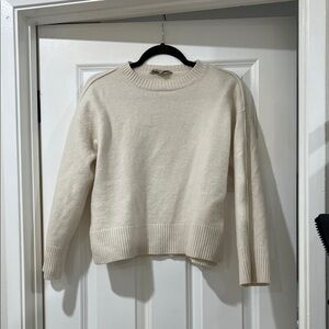 Everlane 100% Wool Off-White Crew Neck Sweater